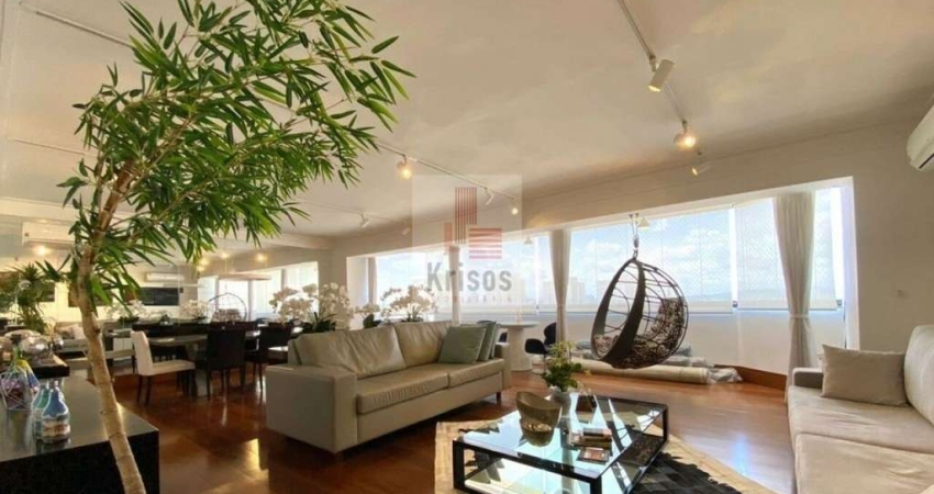 Luxuoso apartamento de 244m² 4 dormitórios