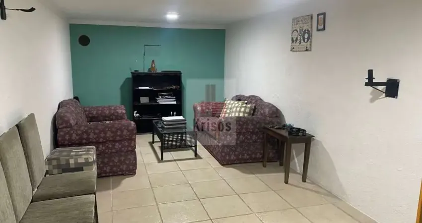 Encante-se com este Sobrado de 3 Quartos na Vila Indiana!