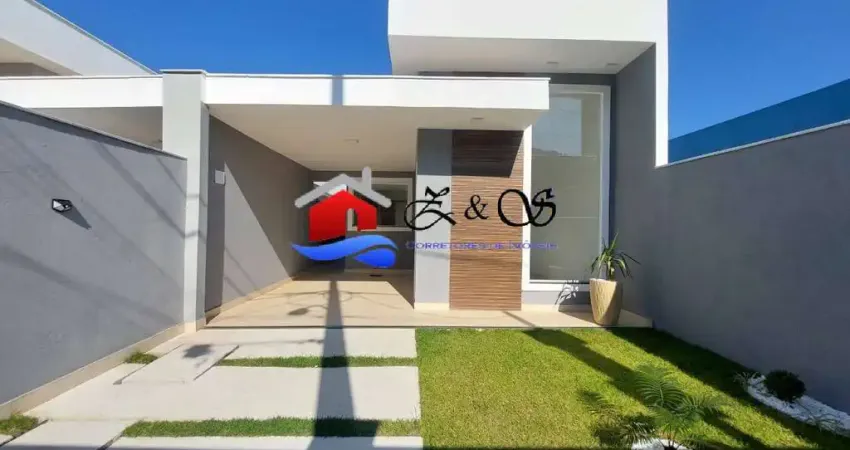 Excelente casa de três quartos sendo uma suíte e churrasqueira