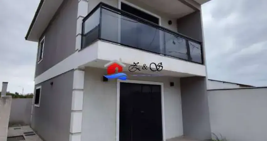 Linda casa duplex composto de dois quartos, na rua 35 em itaipuaçu