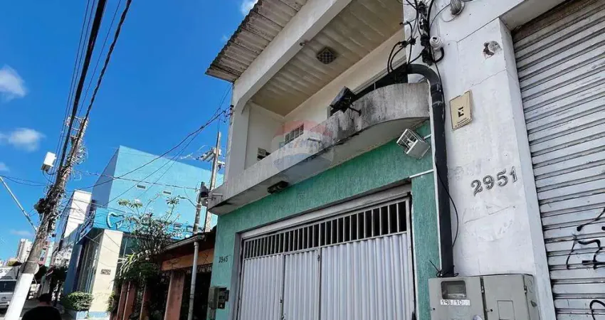 Casa na Mundurucus, 2 Suítes, Garagem Ampla com amplo salão, Quintal, Residencial ou Comercial, Cremação