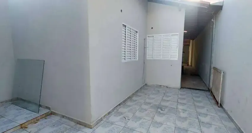 R$ 390.000,00
  casa fazenda grande 
terreno 125m - área construída 100m