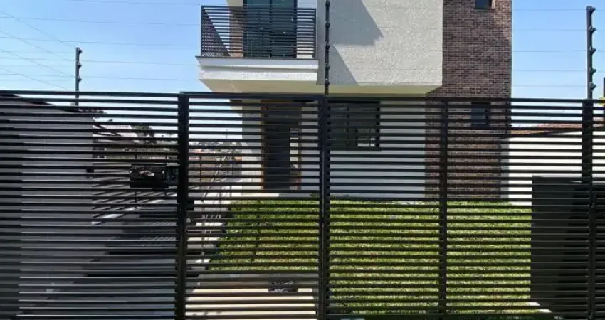 Casa em condomínio fechado com 3 quartos à venda na Rua Acácio Fernandes, 21, Tingui, Curitiba
