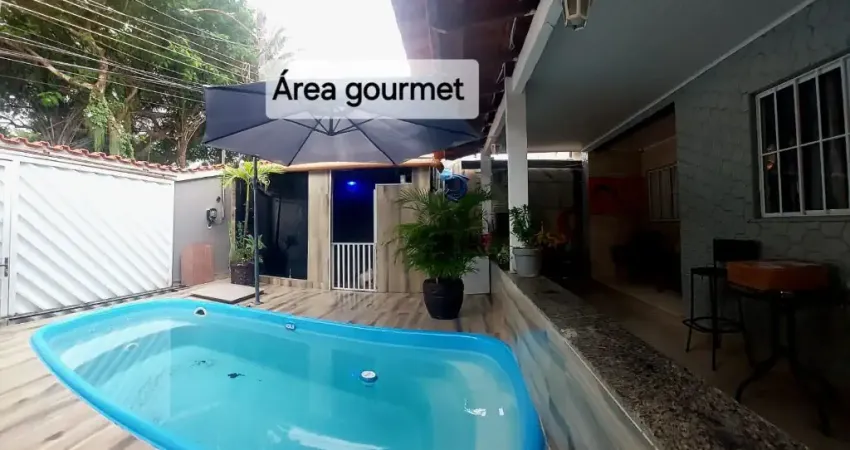 DUAS CASAS 2 E 3 QUARTOS NA PRAÇA DA FAMERJ EM  CAMPO GRANDE.