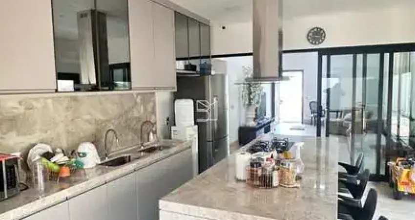 Casa Térrea Florais da Mata Com 3 Suítes, Energia Solar, Móveis Planejados