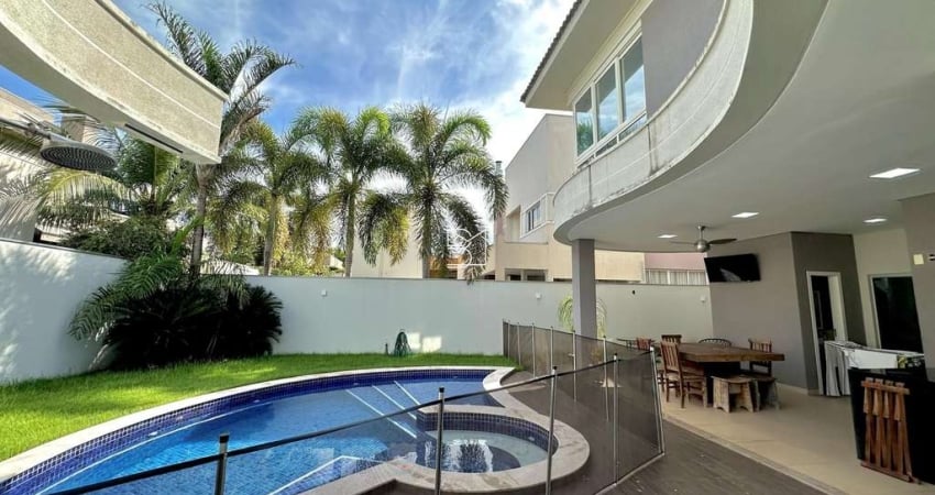 Casa Sobrado, 3 Suites 1 Closet Master, Lavanderia, Lavabo, Piscina, 4 Garagens