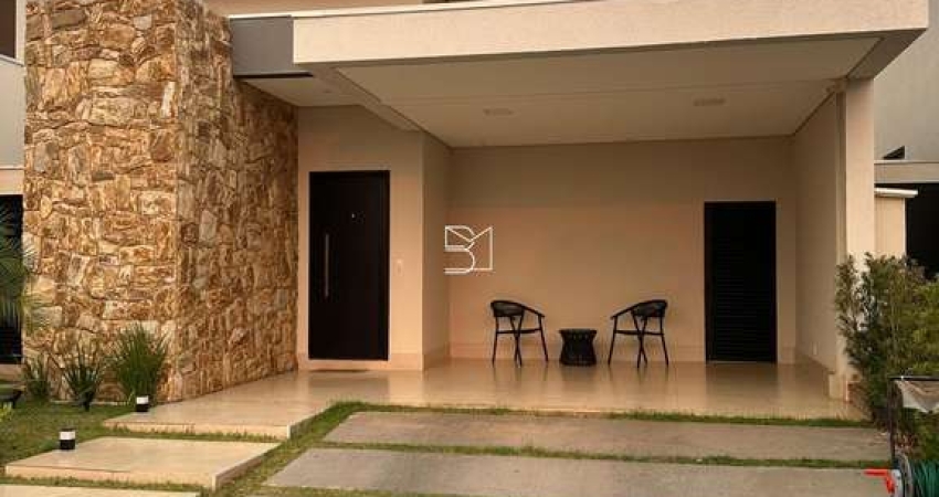 Casa Térrea, 3 Suites 1 Closet Master, Lavanderia, Lavabo, Piscina, 4 Garagens