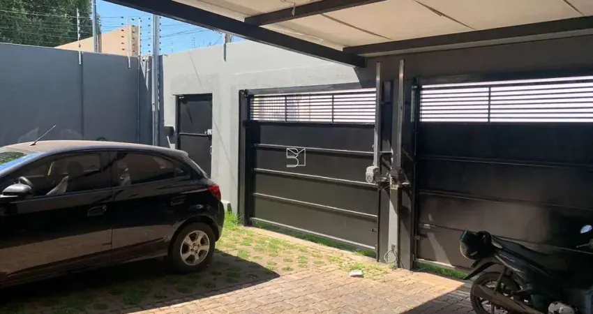 Imóvel casa comercial, 8 salas comerciais 5 banheiros, 1 suíte master, 4 garagem