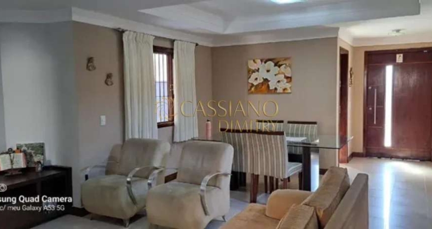 Casa à venda de 209m² | 04 dormitórios, sendo 03 suítes e 04 vagas de garagem | Condomínio Portal da Serra - Urbanova | São José dos Campos |