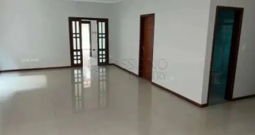 Sobrado à venda de 320m² | 05 dormitórios, sendo 02 suíte e 04 vagas de garagem | Jardim Paraíso - São José dos Campos |