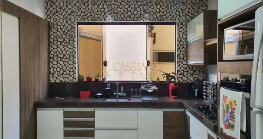 Sobrado à venda de 360m² | 04 dormitórios, sendo 02 suítes e 04 vagas de garagem | Jardim Esplanada II - São José dos Campos |