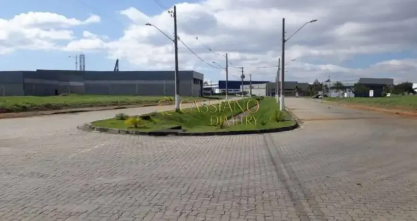 Terreno para locação de 1.576,83m² | Condomínio Empresarial M &amp; G - Rio Abaixo | Jacareí |