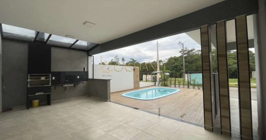 Casa térrea à venda de 146m² | 03 dormitórios, sendo 01 suíte e 04 vagas de garagem | Condomínio Terras do Vale - Caçapava |