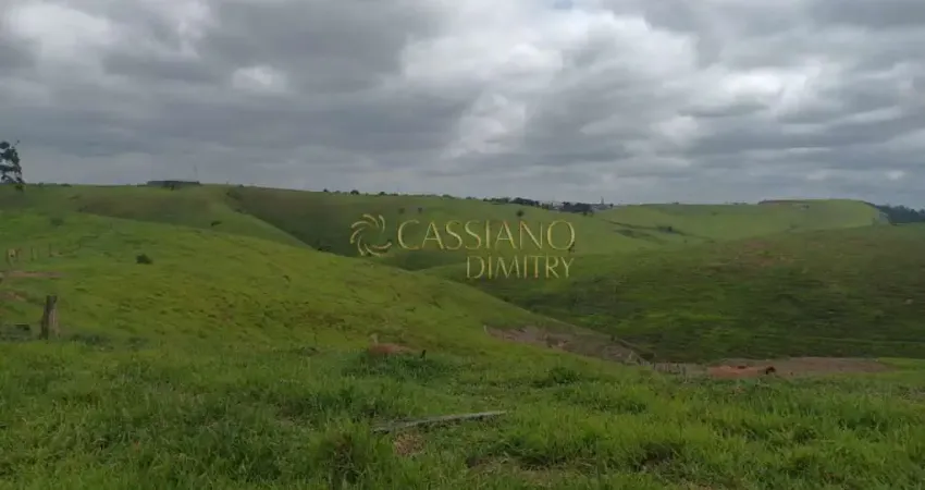 Terreno à venda no Jardim Maria Amélia, Jacareí