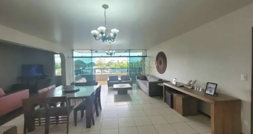 Apartamento à venda de 216m² - 04 dormitórios, sendo 02 suítes e 02 vagas de garagem - Edifício Imperatriz - Jardim Apolo - São José dos Campos |