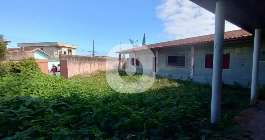 Casa com 4 Quartos, ao lado do Centro - escriturada