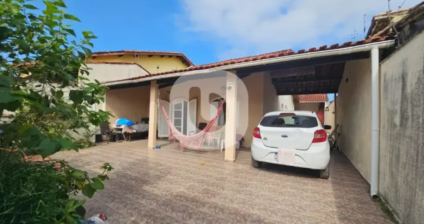 Casa 50 metros da Praia, 3 Quartos, Edícula - Escriturada