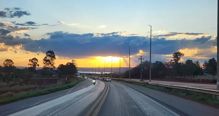 Excelente chácara 9,7 alqueires/47hectares localização privilegiada rica em água e infraestrutura