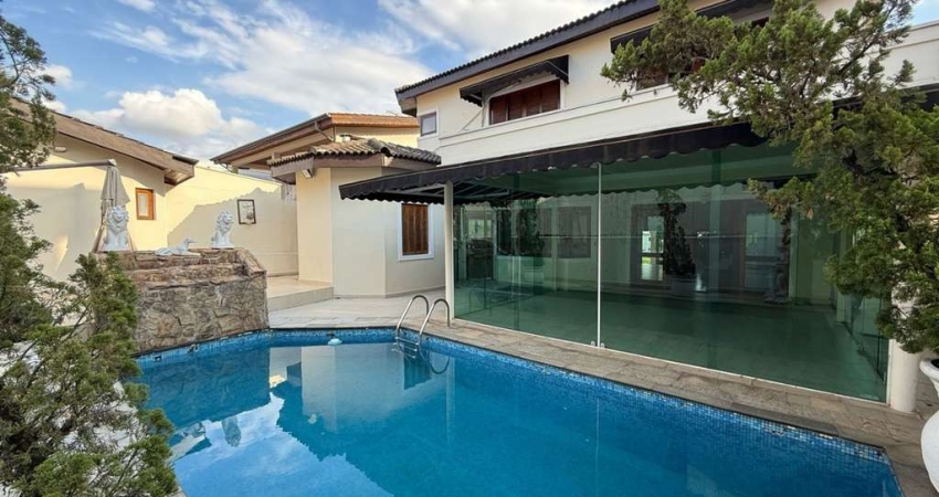 Casa para Venda em Santana de Parnaíba, Alphaville, 4 dormitórios, 4 suítes