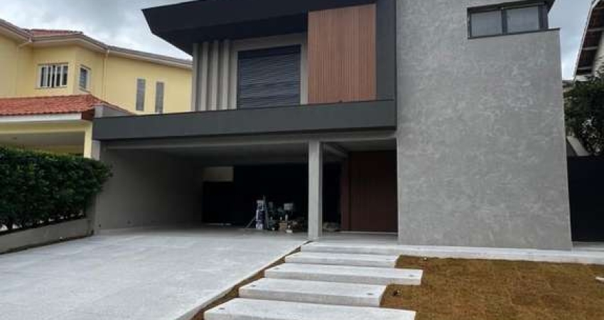 Alto Padrão para Venda em Santana de Parnaíba, Alphaville, 4 dormitórios, 4 suítes