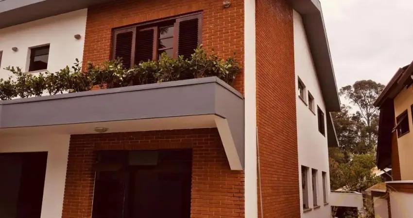 Casa Alto Padrão para Locação em Santana de Parnaíba, Alphaville, 4 dormitórios, 2 suítes, 6 vagas