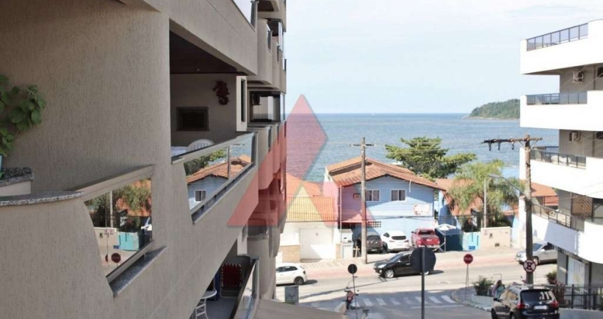 Apto na Avenida da Praia de Bombinhas