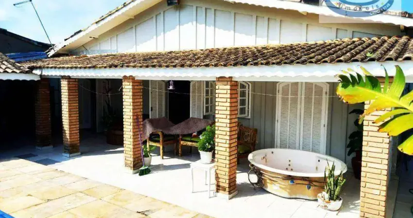 Casa com 3 quartos à venda na Rua Leonor da Silva Quadros, 126, Jardim Virgínia, Guarujá