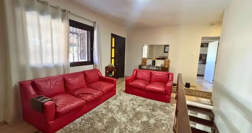 Casa com 3 quartos para alugar no Medianeira, Caxias do Sul