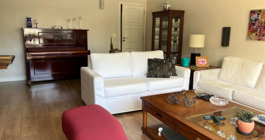 Apartamento à venda 4 Quartos sendo  2 Suítes no Ingá