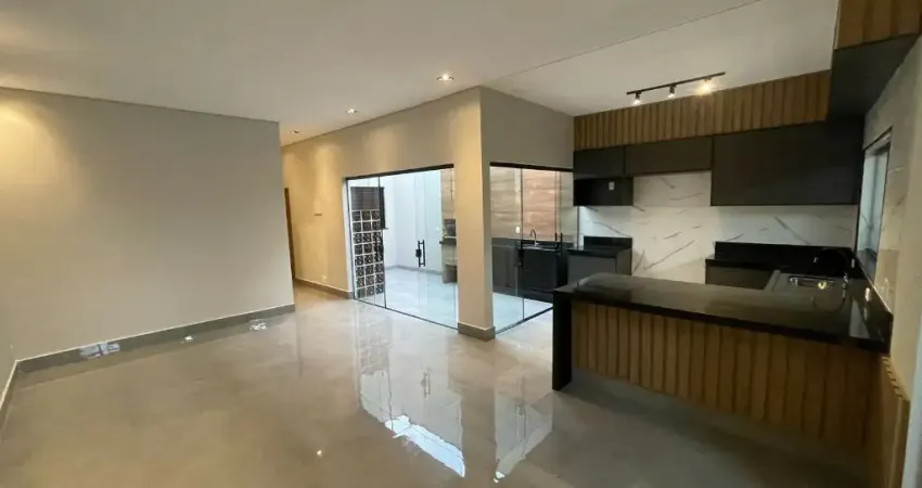 VENDO CASA TÉRREA COM 3 QUARTOS (1 SUÍTE) EM BRAGANÇA PTA-SP.