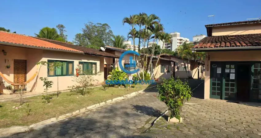 Casa de Condomínio com 1 dorm, Martim de Sá, Caraguatatuba - R$ 200 mil, Cod: 9534