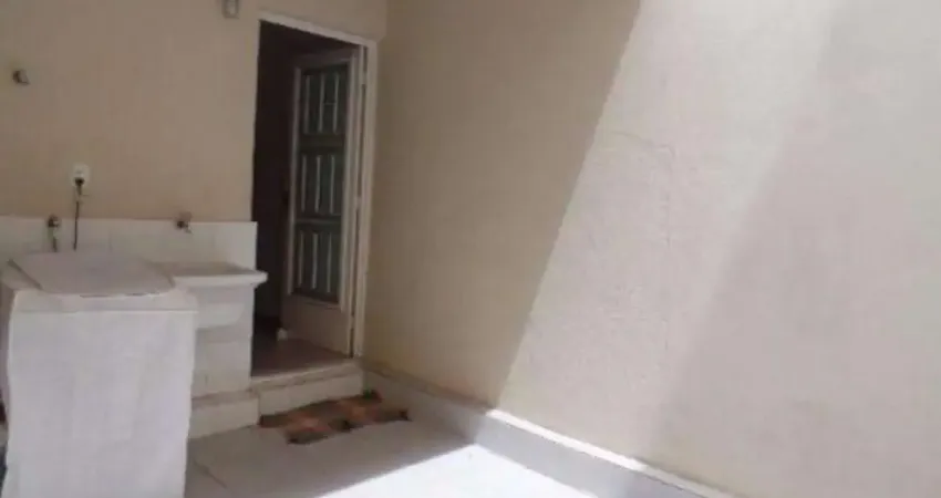 Casa com 2 quartos à venda na Rua Maria de Lourdes Camelo, Alto Caiçaras, Belo Horizonte