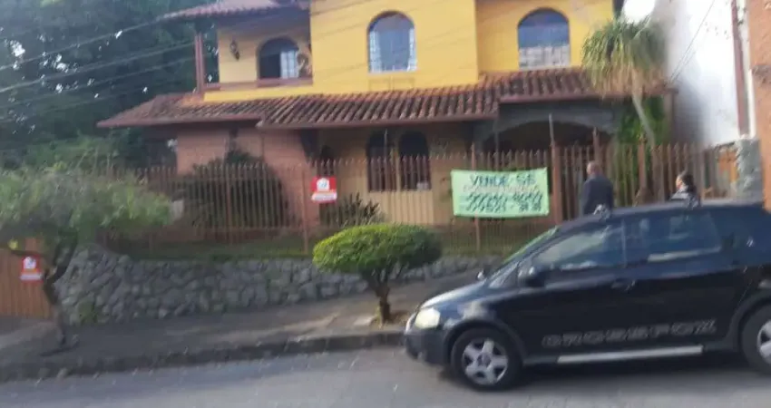 Casa com 4 quartos à venda na Rua Jacinto Vieira, Cachoeirinha, Belo Horizonte