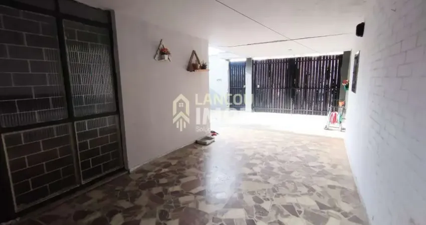Casa com 3 quartos à venda na Rua Tenente Ary Aps, 169, Vila Vianelo, Jundiaí
