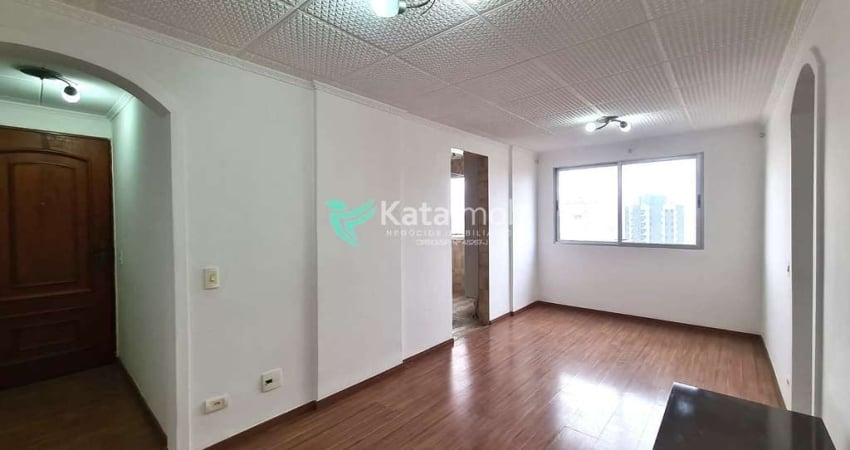 Apartamento reformado à venda, 2 dormitórios , 1 vaga coberta e demarcada, Jardim Celeste