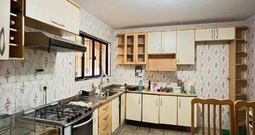 Casa com 3 dormitórios para alugar por R$ 3.650,00/mês - Alves Dias - São Bernardo do Campo/SP