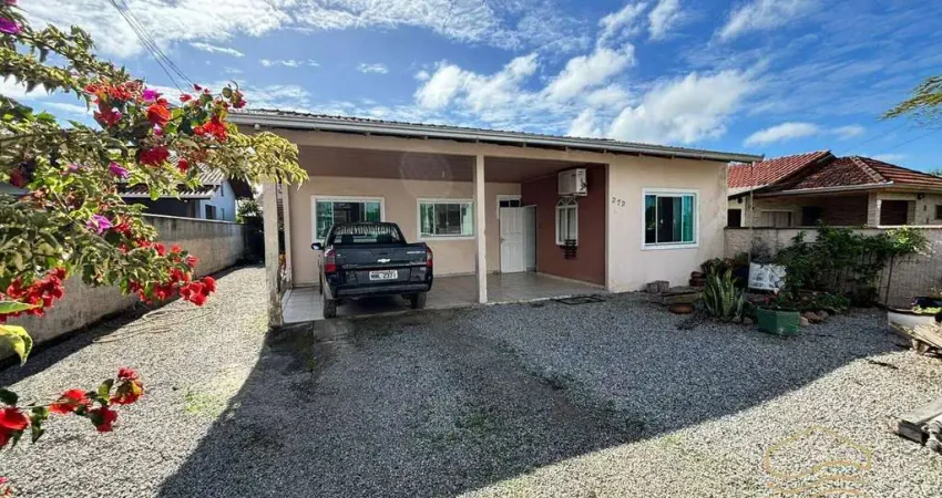 Amplo terreno com 2 casas - Salinas, Balneário Barra do Sul.