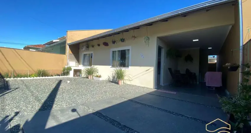 CASA AVERBADA 3 DORMITÓRIOS 150M DO MAR - BALNEÁRIO BARRA DO SUL-SALINAS