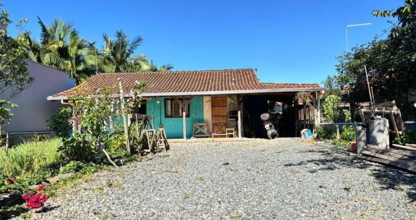 Casa com 3 quartos Balneário Barra do Sul – Bairro Salinas