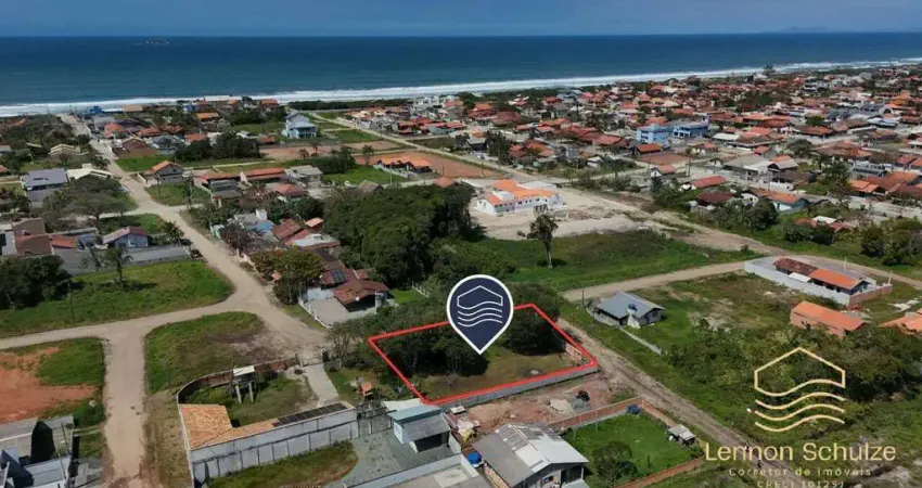 Terreno com área ampla de 891m² a venda em barra do sul - salinas