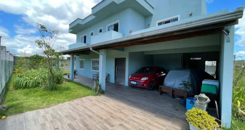 Sobrado com 1200m² de terreno e 4 quartos a venda - Barra do Sul - Salinas