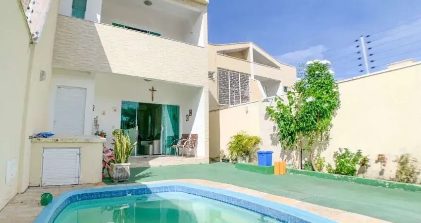 Casa Duplex com deck privativo e 6 quartos à venda, 251 m² por R$ 650.000 - De Lourdes - Fortaleza/CE