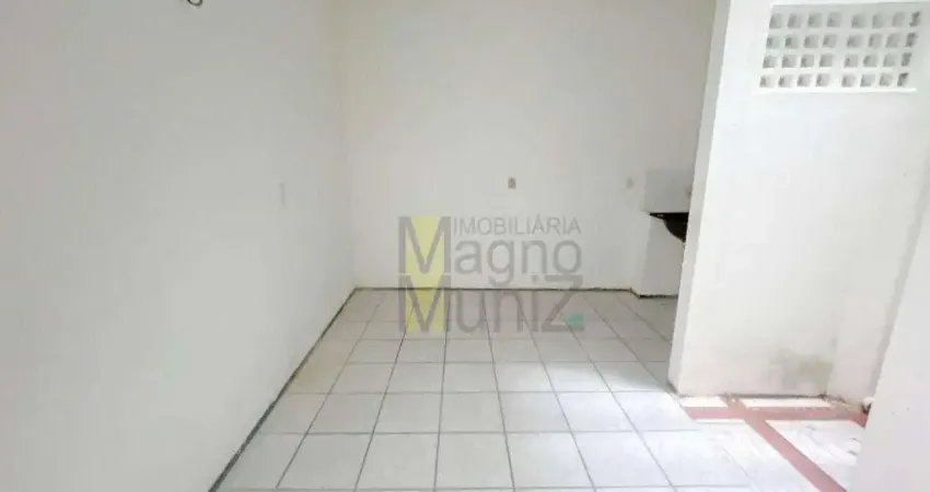 Kitnet com 1 quarto para alugar, 26 m² por R$ 625/ano - Aerolândia - Fortaleza/CE