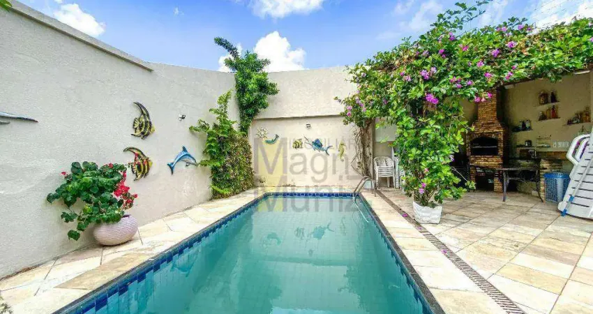 Casa com 4 quartos à venda, 204 m² por R$ 700.000 - Coaçu - Fortaleza/CE