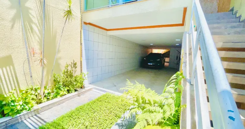 Sobrado magnífico com 3 dormitórios e 6 vagas - parque são lucas.