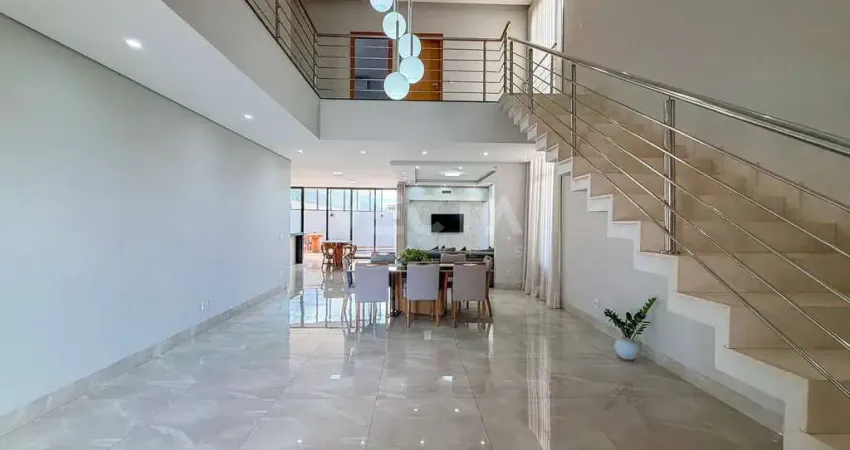 Buona Vita – 3 suítes, próx. portaria e pé-direito duplo com piscina