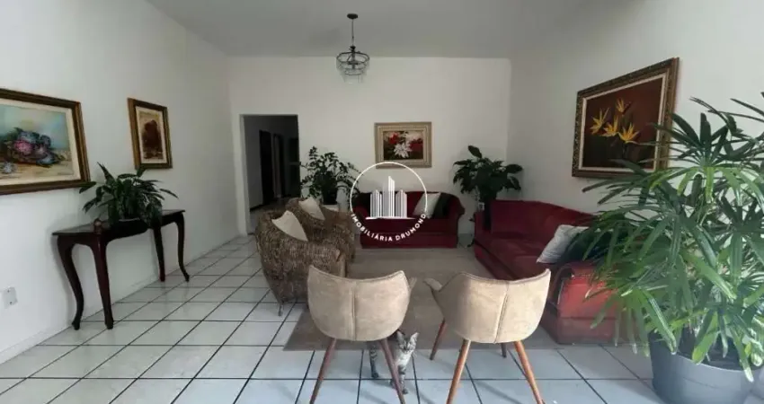 Casa 5 Quartos com 1 Suíte e 513m² - Barreiros - BRN