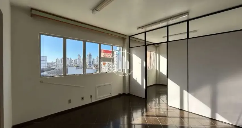 Sala comercial à venda na Avenida Presidente Kennedy, 1333, Kobrasol, São José