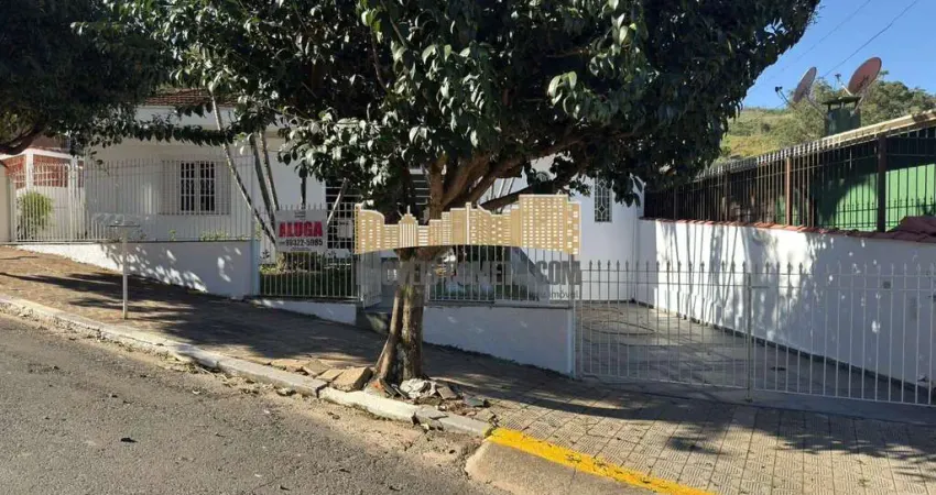 Casa com 3 quartos para alugar no Centro, Águas da Prata 