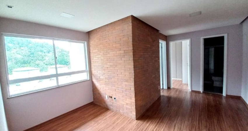 Apartamento com 2 dormitórios à venda, 49 m² por R$ 230.000,00 - Pimenteiras - Teresópolis/RJ